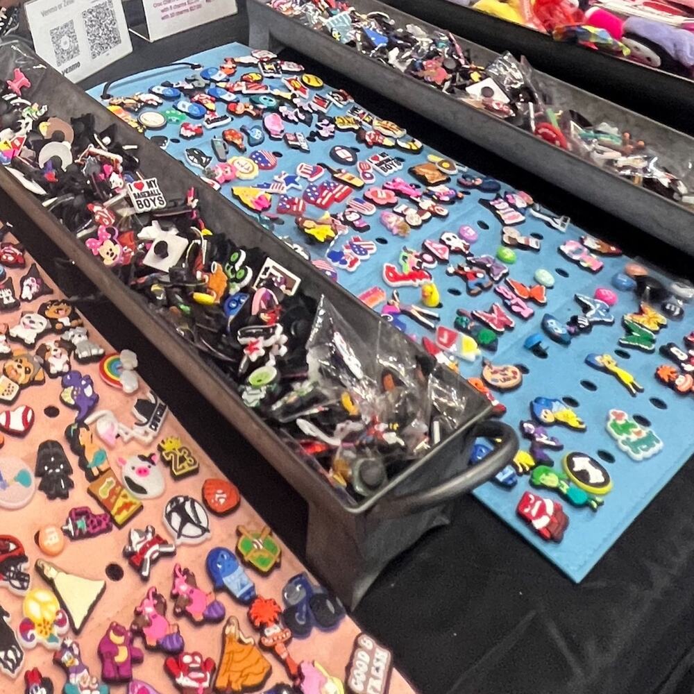 30‎ random croc charms